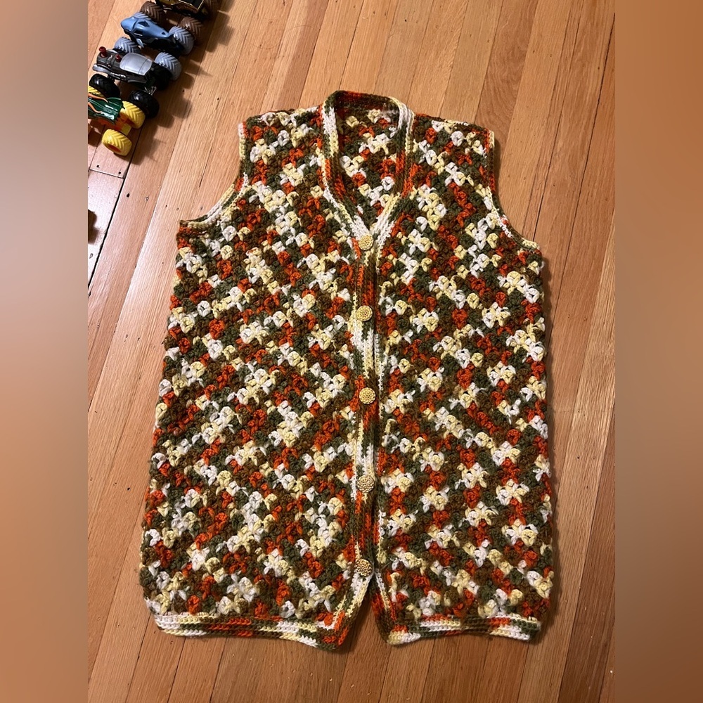Hippie handmade crochet afghan sweater vest M 70’s L S orange green vintage fall